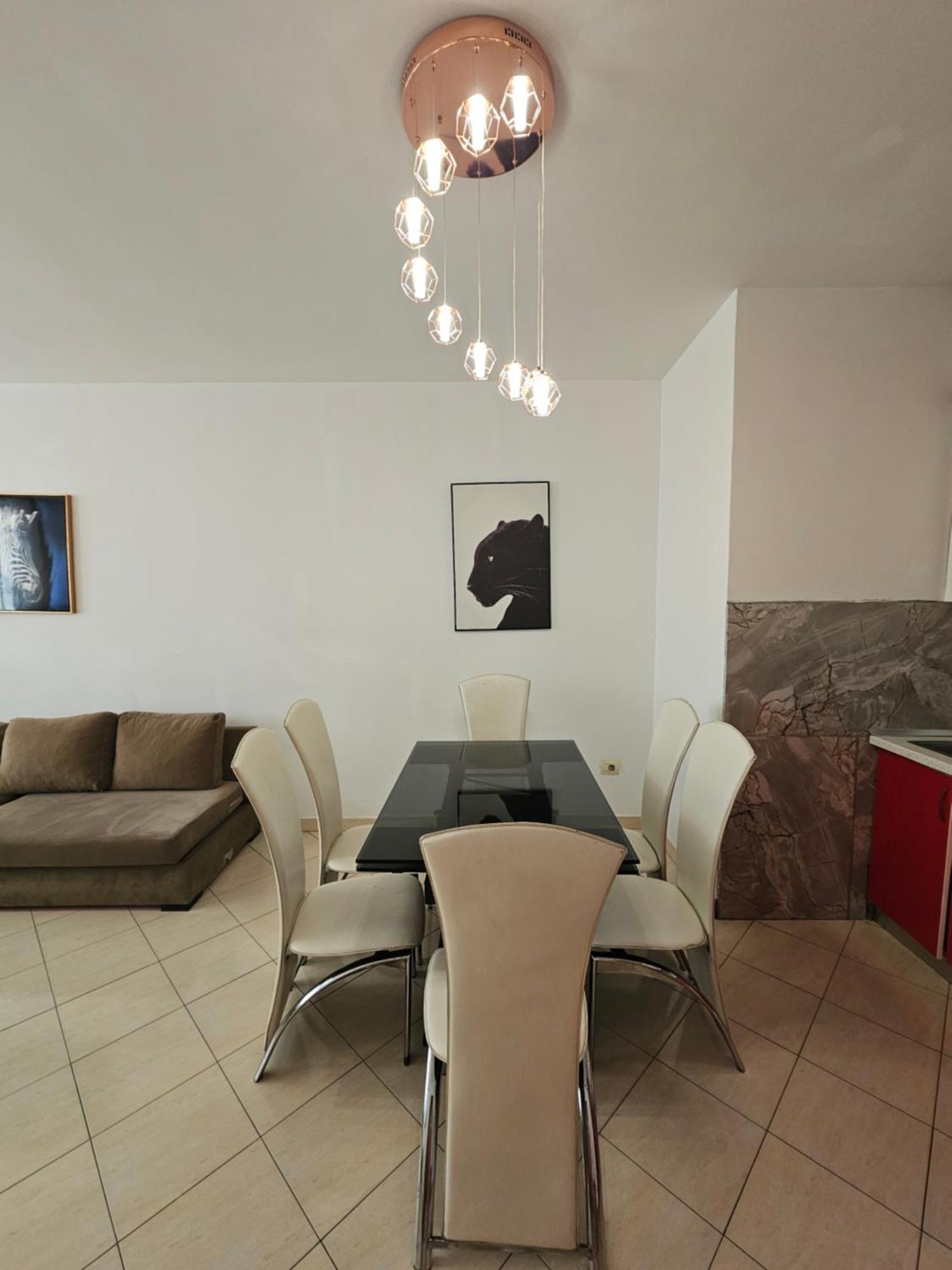 Aura Skanderbeg Square Apartments Tirana Bagian luar foto